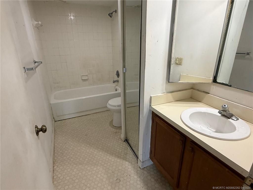 5818 SE Windsong Lane, Stuart, FL 34997 Photo
