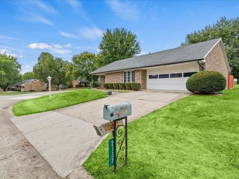 2137 Manhattan Boulevard, Springfield, OH 45504 Photo 3