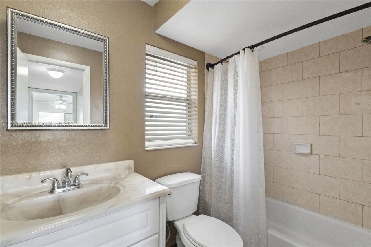 9620 Sunrise Lakes Blvd, Unit 205, Sunrise, FL 33322 Photo