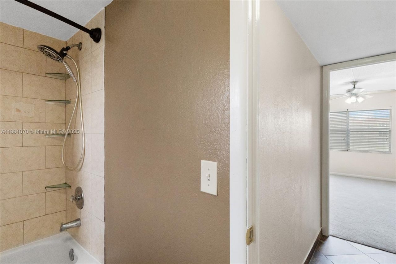 9620 Sunrise Lakes Blvd, Unit 205, Sunrise, FL 33322 Photo