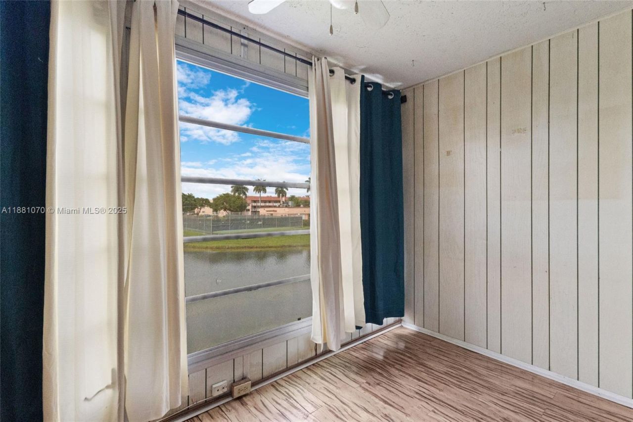 9620 Sunrise Lakes Blvd, Unit 205, Sunrise, FL 33322 Photo