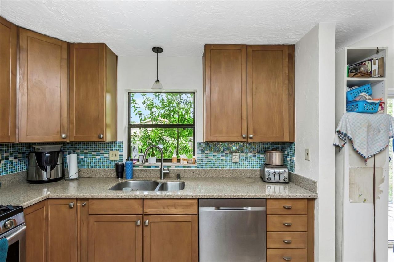 2600 56th Lane N, Saint Petersburg, FL 33710 Photo