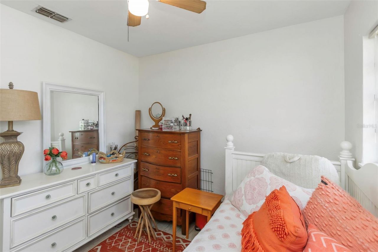 2600 56th Lane N, Saint Petersburg, FL 33710 Photo