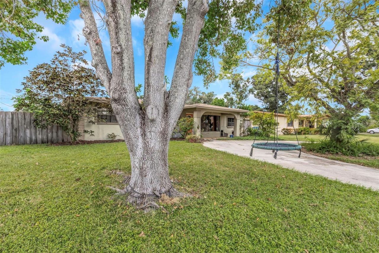 2600 56th Lane N, Saint Petersburg, FL 33710 Photo