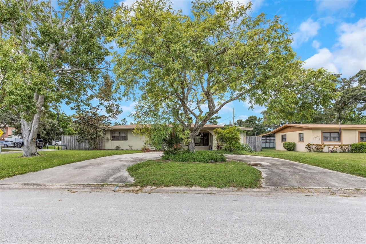 2600 56th Lane N, Saint Petersburg, FL 33710 Photo