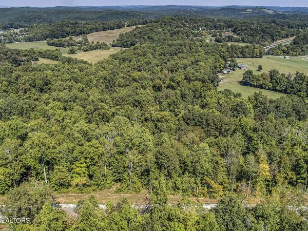 167 Canter Way, Lenoir City, TN 37771