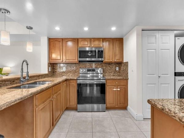 9022 W Atlantic Boulevard, Unit 213, Coral Springs, FL 33071