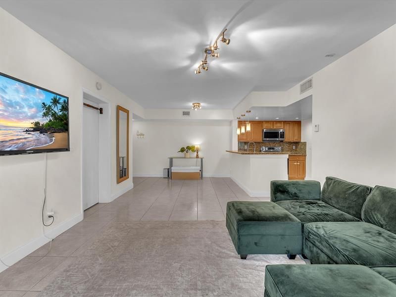 9022 W Atlantic Boulevard, Unit 213, Coral Springs, FL 33071 Photo