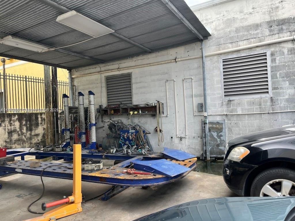 Please Call For Address, Miami, FL 33142 Photo