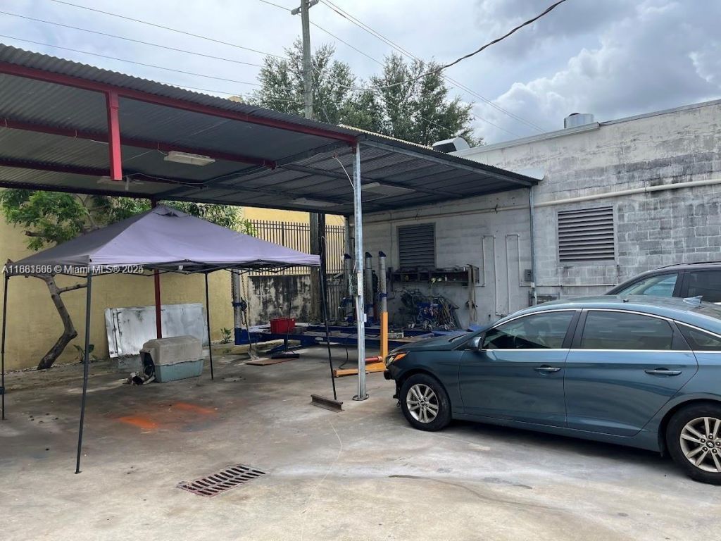 Please Call For Address, Miami, FL 33142 Photo