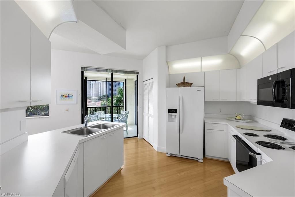 Please Call For Address, Unit 301, Naples, FL 34108 Photo