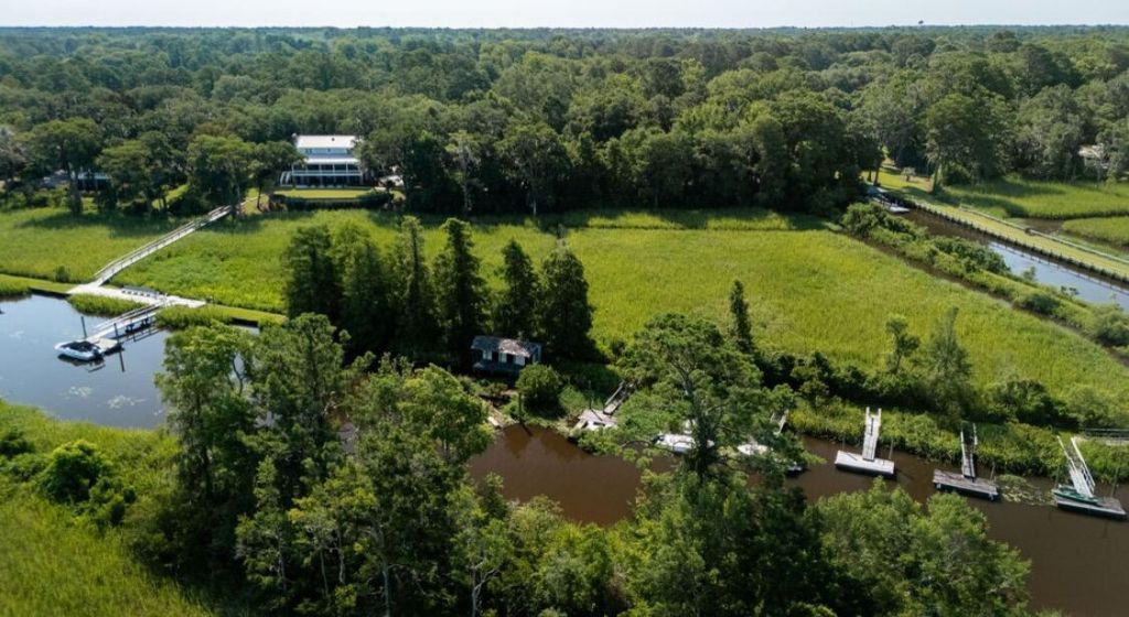 313 Rossdhu Avenue Photo 13