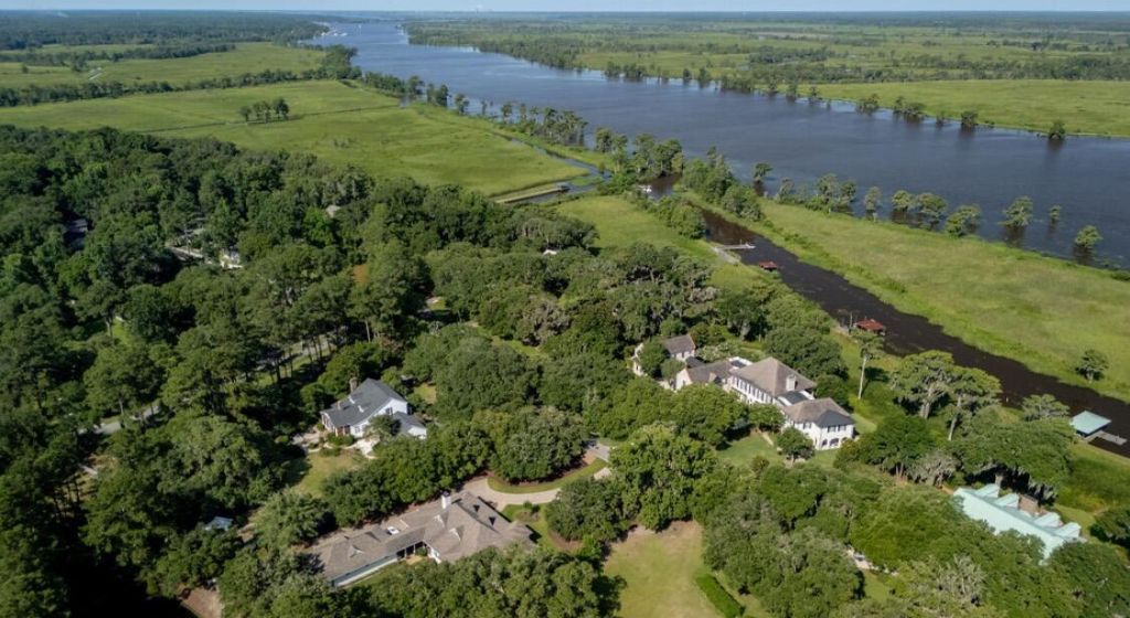 313 Rossdhu Avenue Photo 23