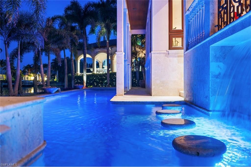 2233 Forrest Ln, Naples, FL 34102 Photo