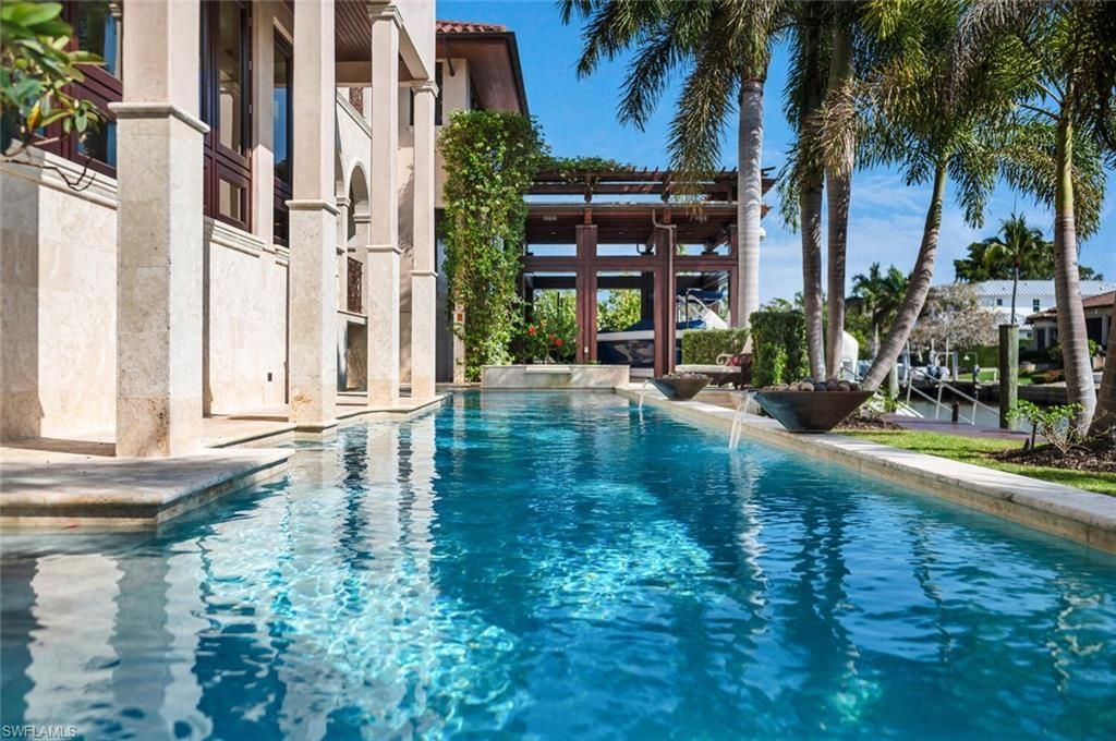 2233 Forrest Ln, Naples, FL 34102 Photo