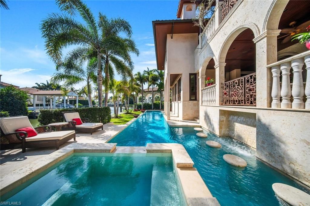2233 Forrest Ln, Naples, FL 34102 Photo