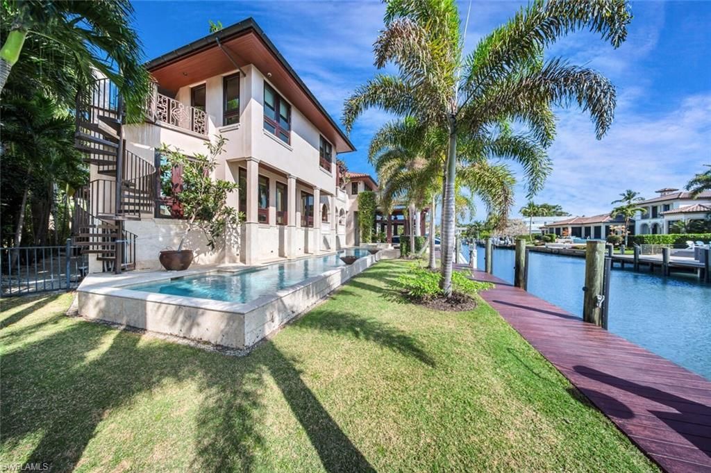 2233 Forrest Ln, Naples, FL 34102 Photo