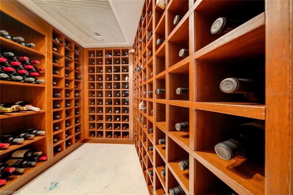 2233 Forrest Ln, Naples, FL 34102 Photo