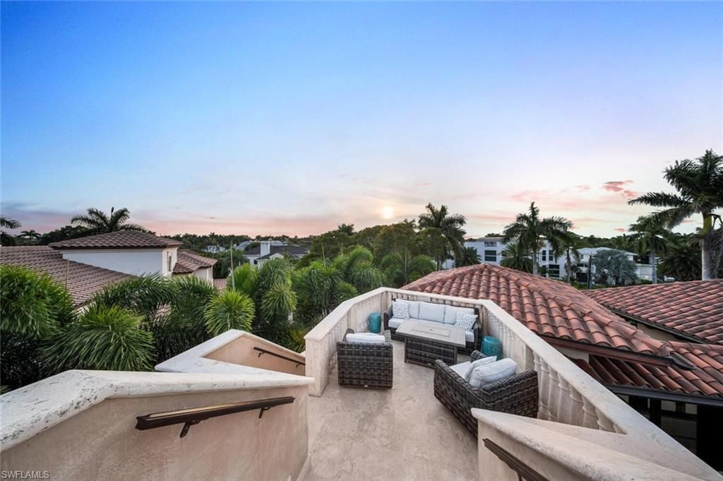 2233 Forrest Ln, Naples, FL 34102 Photo