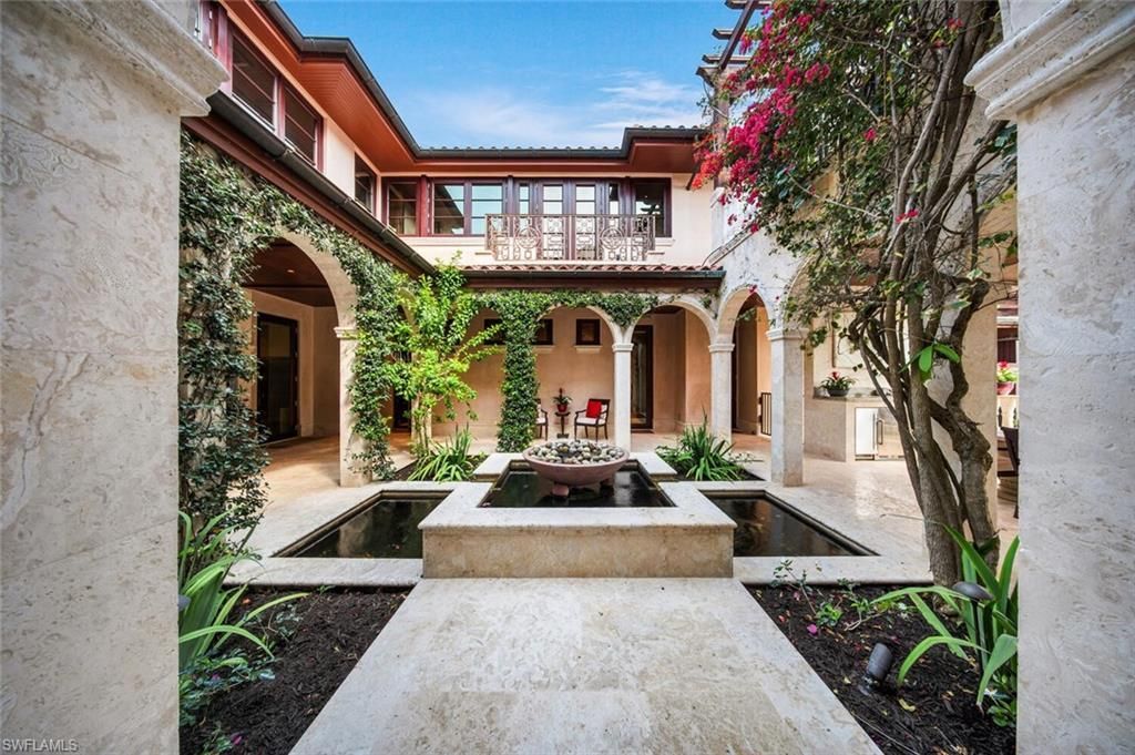 2233 Forrest Ln, Naples, FL 34102 Photo
