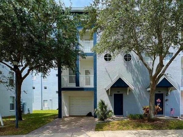 4511 LEGACY PARK DRIVE, TAMPA, FL 33611