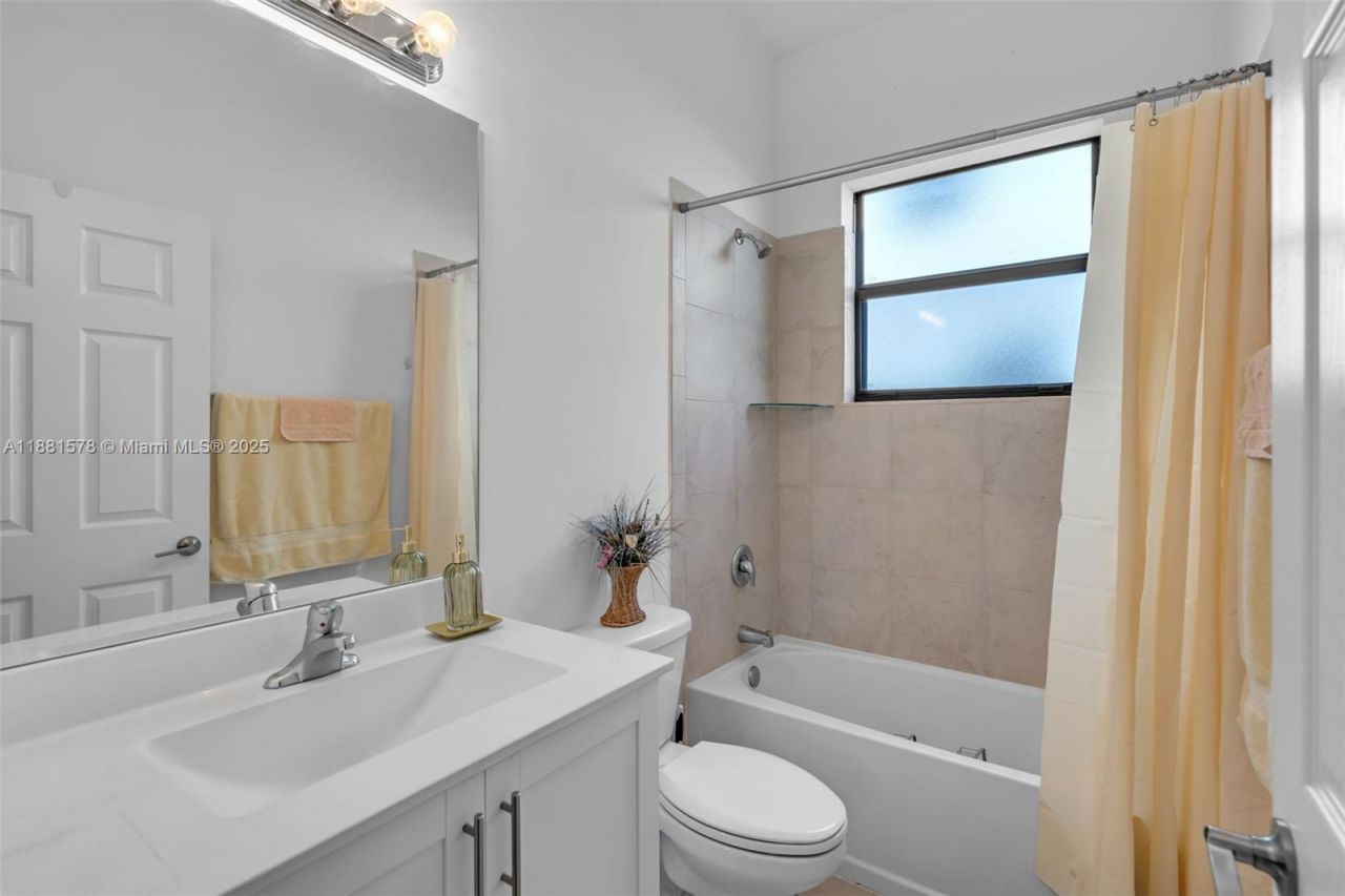 Please Call For Address, Miami, FL 33179 Photo