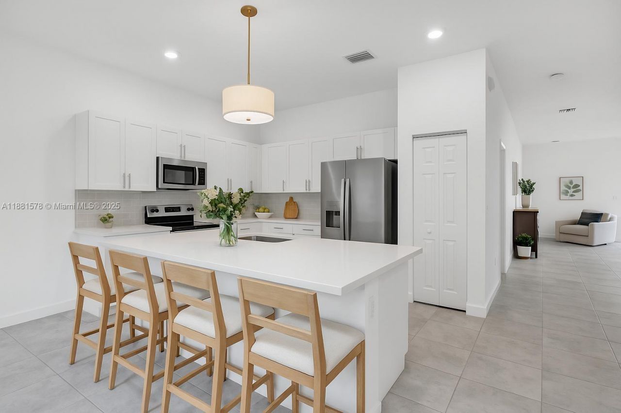 Please Call For Address, Miami, FL 33179 Photo