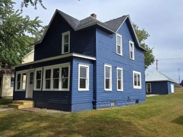 416 Plum Street, Lakefield, MN 56150