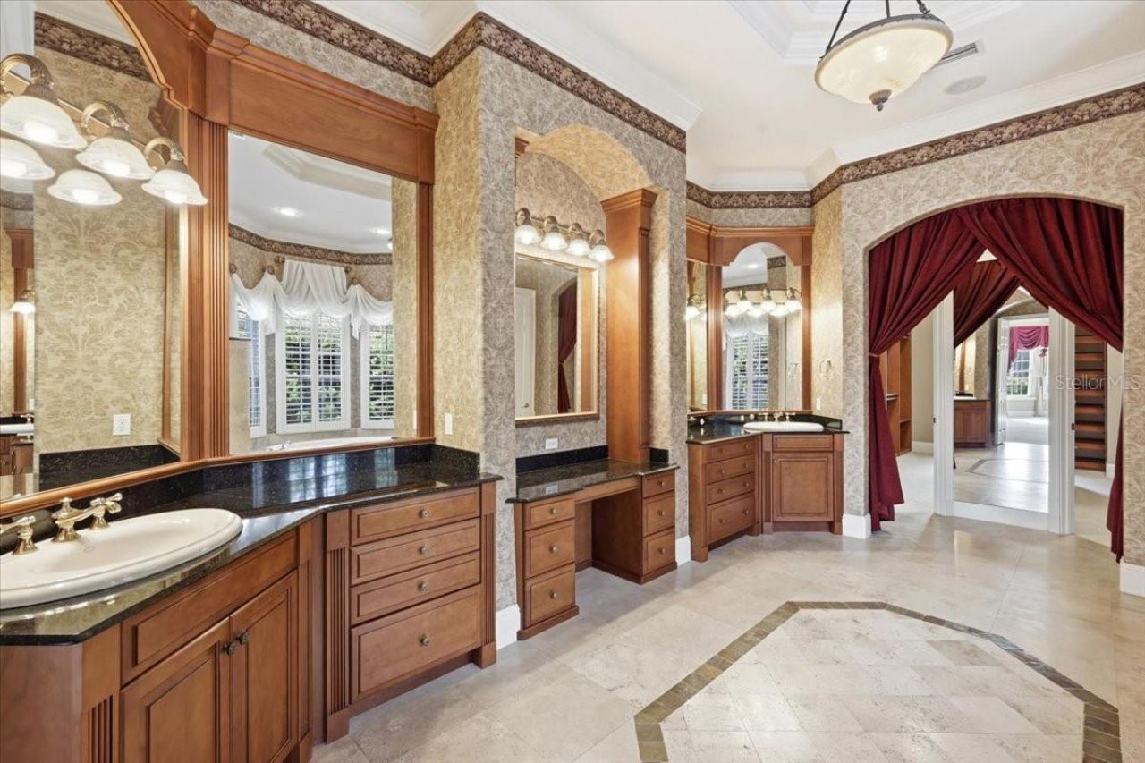 6102 S Hampshire Court, Windermere, FL 34786 Photo