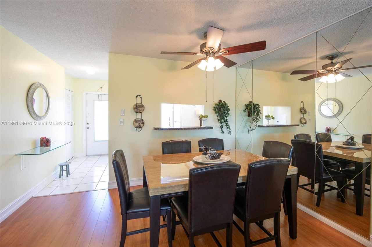 5000 NW 36th St, Unit 509, Lauderdale Lakes, FL 33319 Photo