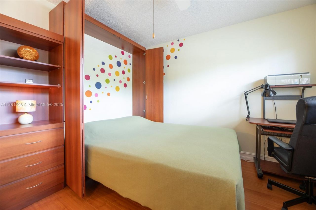 5000 NW 36th St, Unit 509, Lauderdale Lakes, FL 33319 Photo