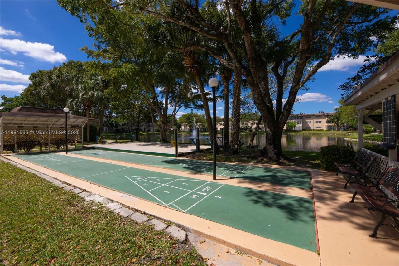 5000 NW 36th St, Unit 509, Lauderdale Lakes, FL 33319 Photo
