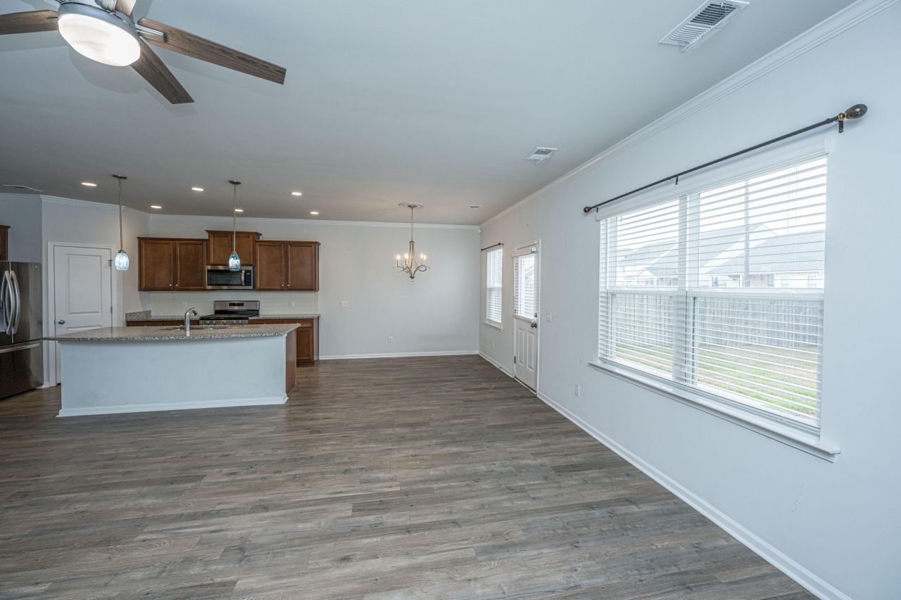 422 Silent Bluff Drive Photo 17