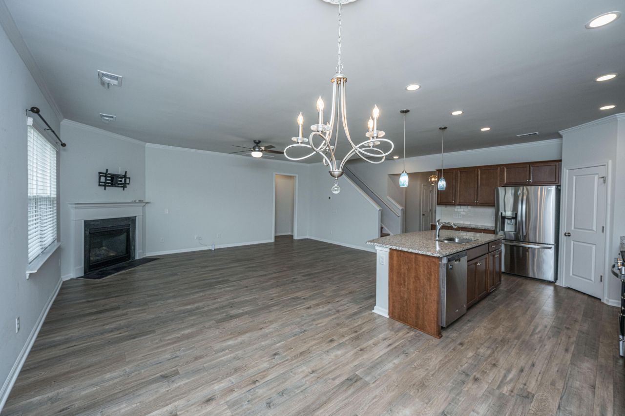 422 Silent Bluff Drive Photo 18