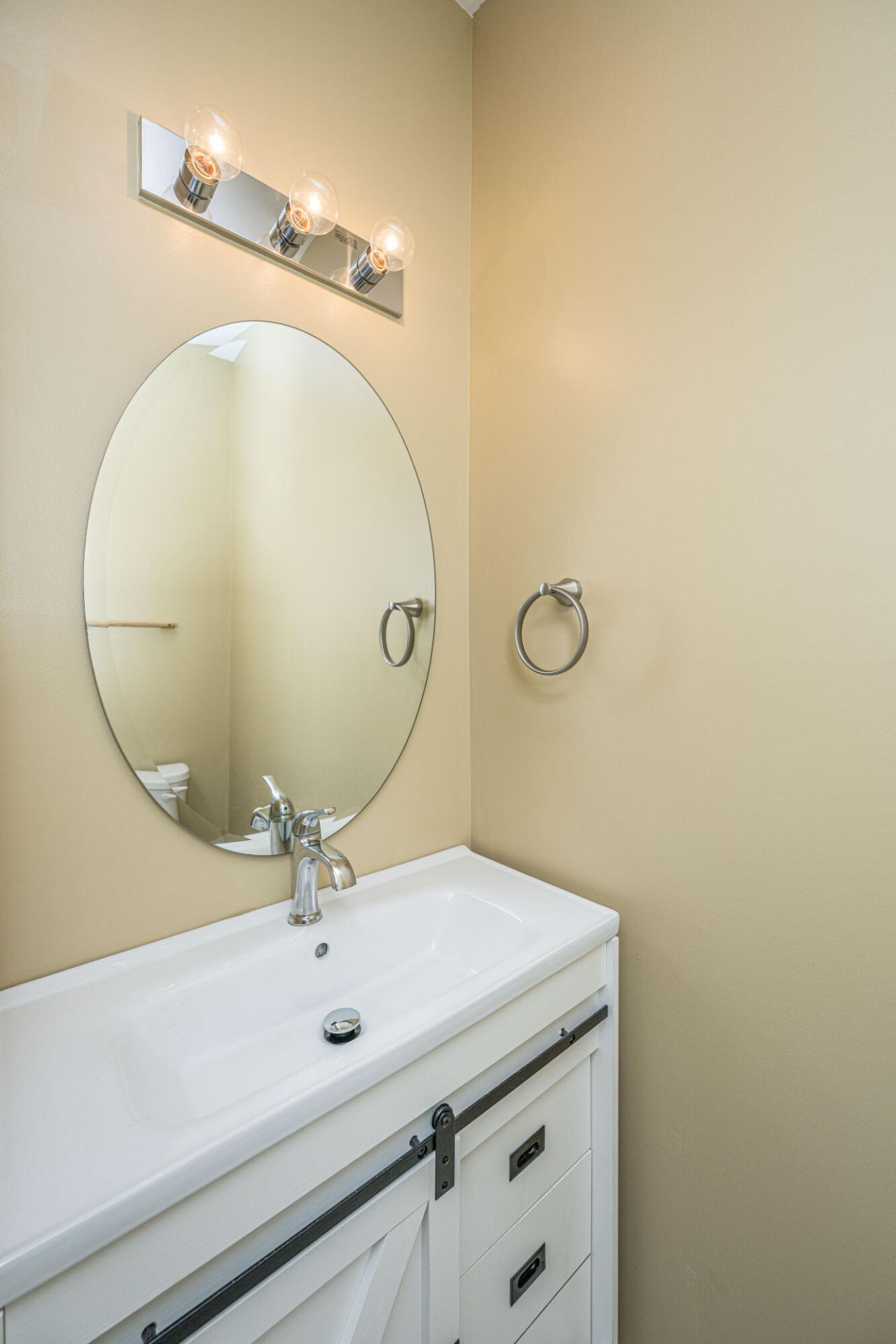 422 Silent Bluff Drive Photo 32