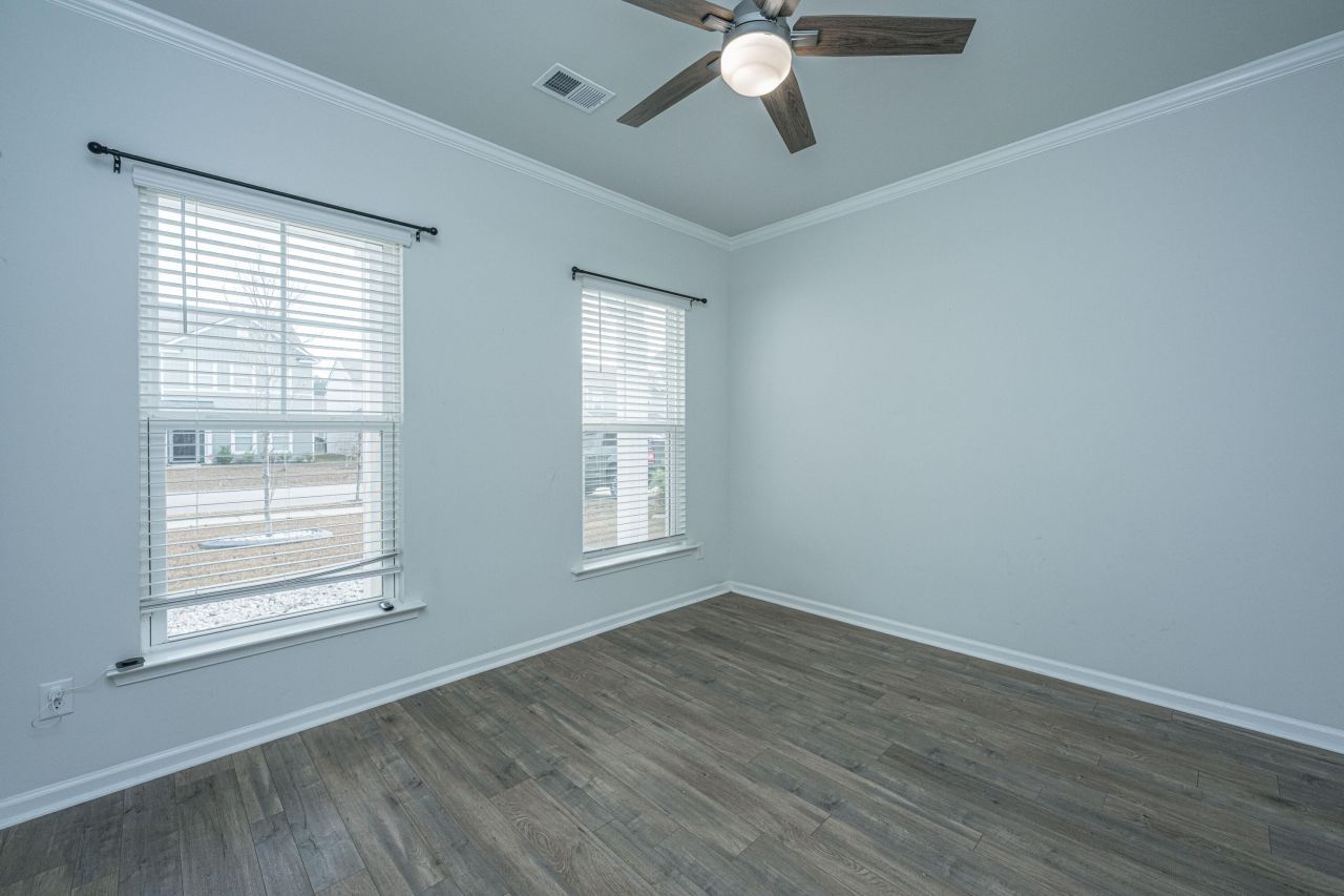 422 Silent Bluff Drive Photo 9