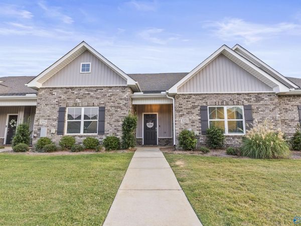 3221 Mcclellan Way SE, Decatur, AL 35603