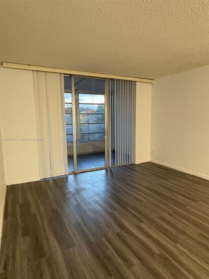 3001 NW 48th Ave, Unit 440, Lauderdale Lakes, FL 33313 Photo