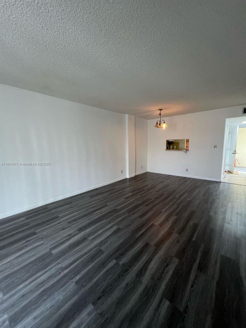 3001 NW 48th Ave, Unit 440, Lauderdale Lakes, FL 33313 Photo