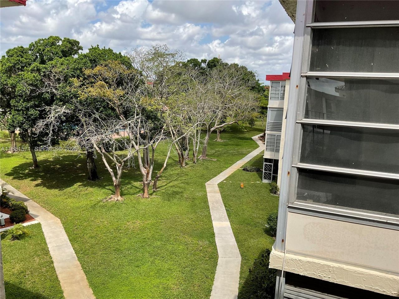 3001 NW 48th Ave, Unit 440, Lauderdale Lakes, FL 33313 Photo