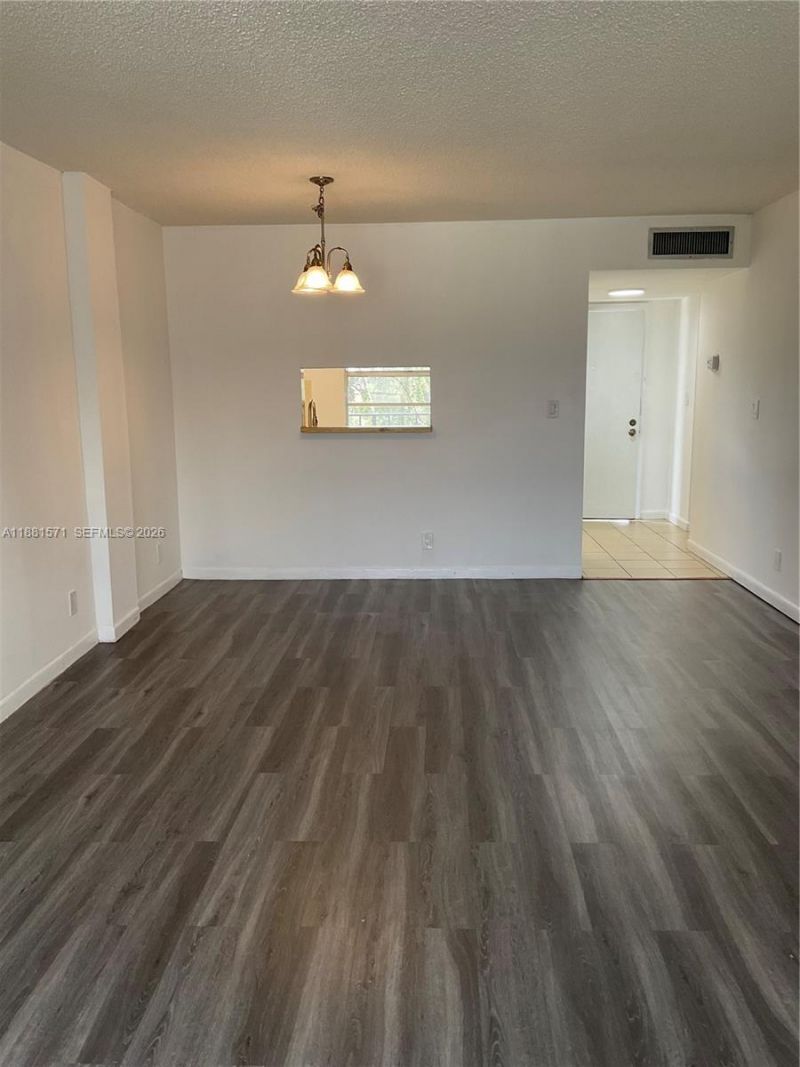 3001 NW 48th Ave, Unit 440, Lauderdale Lakes, FL 33313 Photo