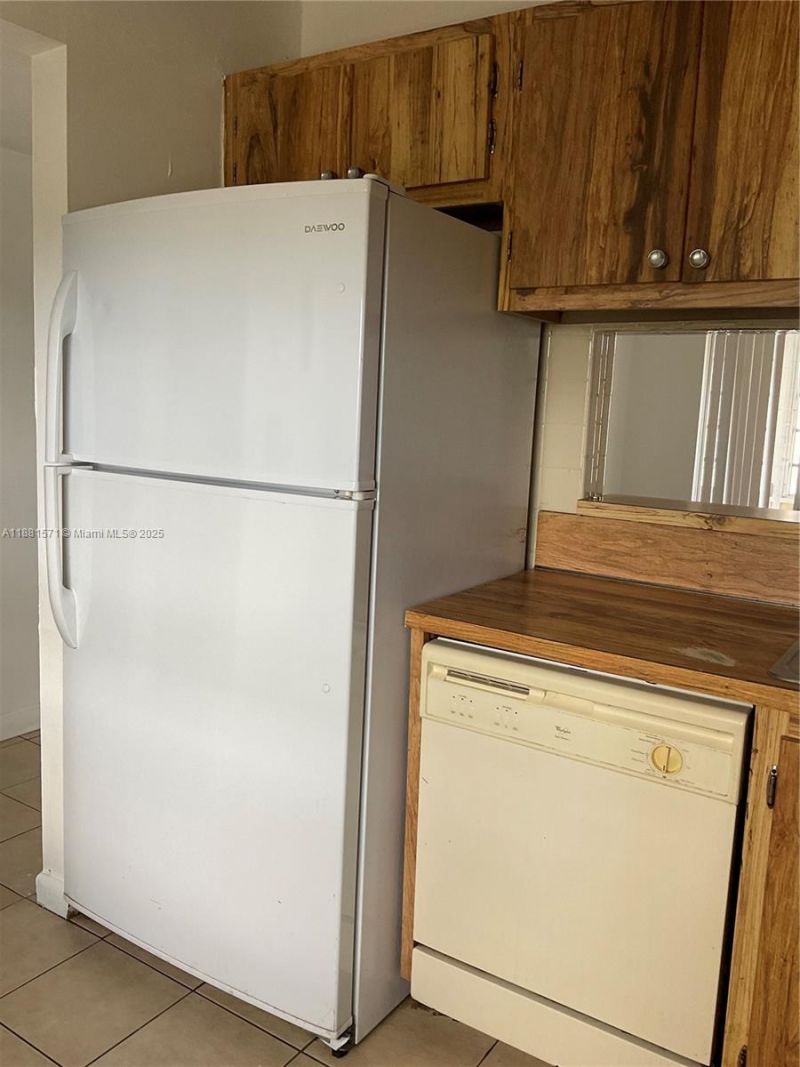 3001 NW 48th Ave, Unit 440, Lauderdale Lakes, FL 33313 Photo