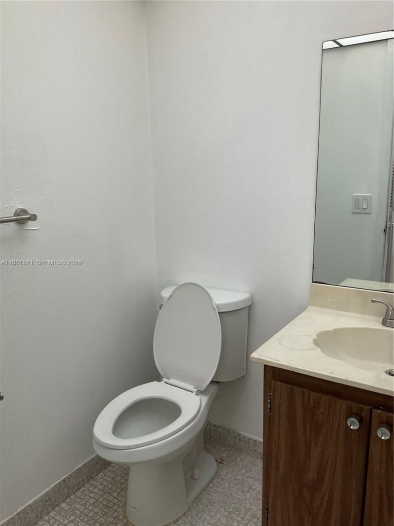 3001 NW 48th Ave, Unit 440, Lauderdale Lakes, FL 33313 Photo