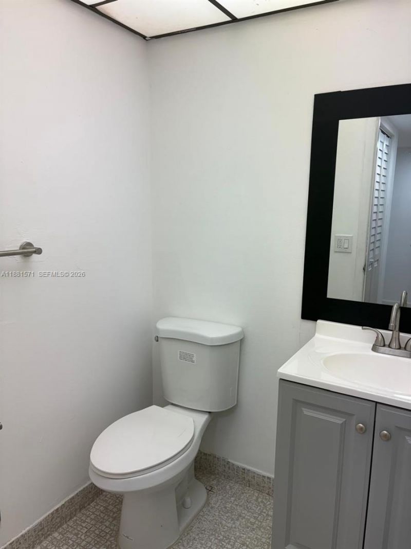 3001 NW 48th Ave, Unit 440, Lauderdale Lakes, FL 33313 Photo