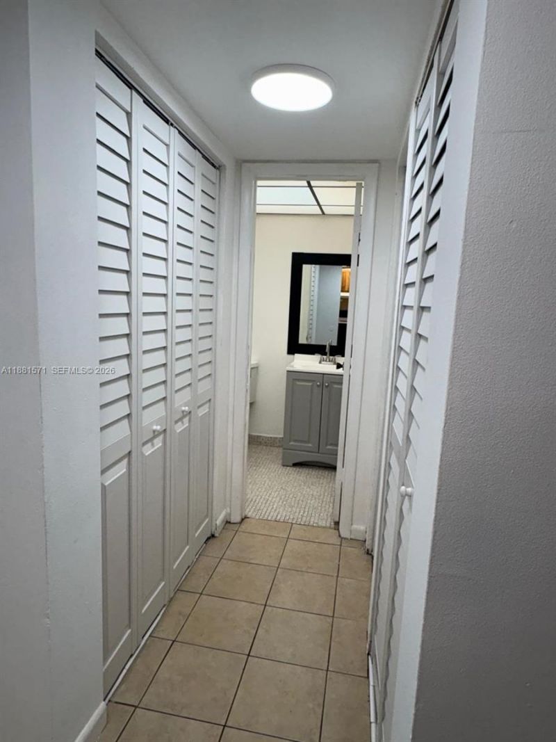 3001 NW 48th Ave, Unit 440, Lauderdale Lakes, FL 33313 Photo
