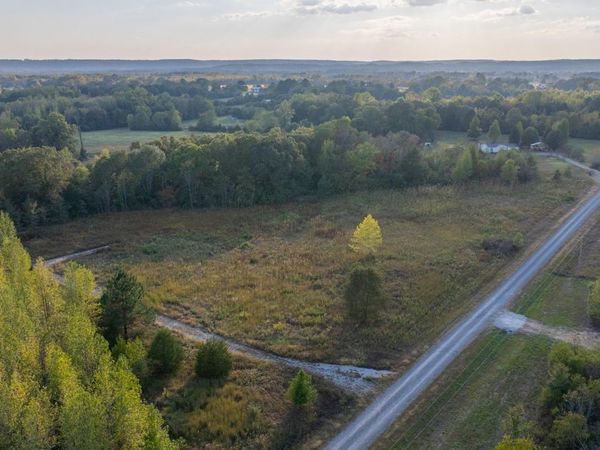 71 W Kinzer Ln, Searcy, AR 72143