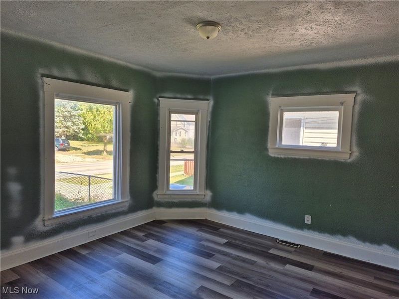 747 W River Road N, Elyria, OH 44035 Photo 3