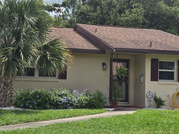 35 VILLA VILLAR COURT, Unit 35, DELAND, FL 32724