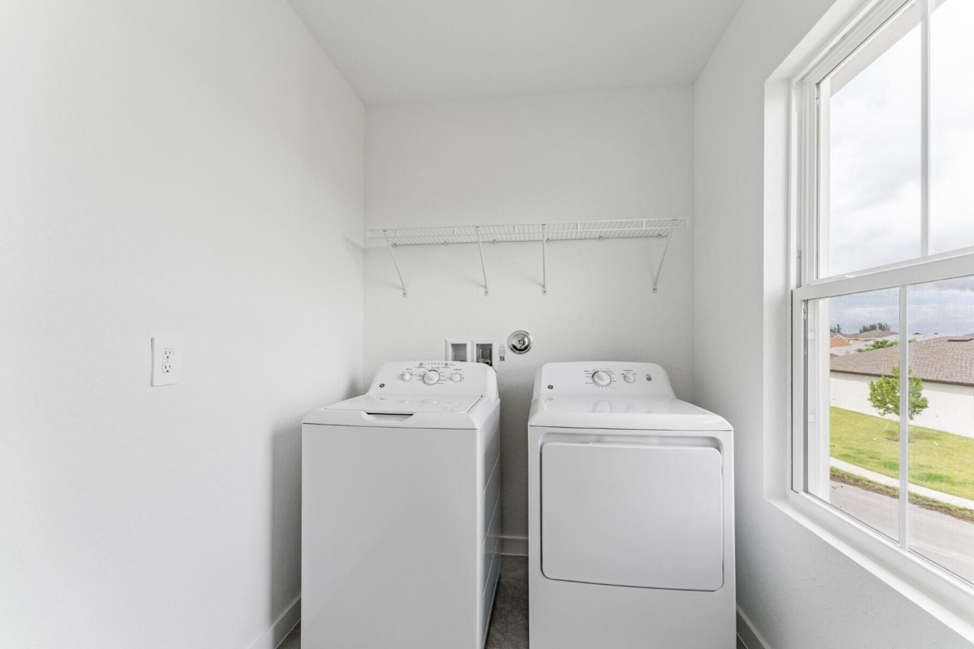333 Silver Sands Lane, Unit 6, Fort Pierce, FL 34945 Photo