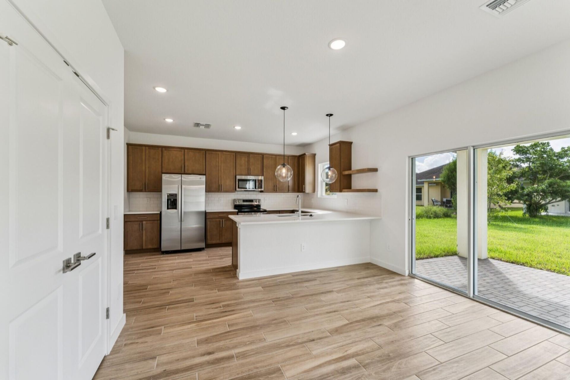 333 Silver Sands Lane, Unit 6, Fort Pierce, FL 34945 Photo